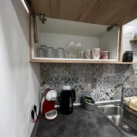 Old Town Apartment *