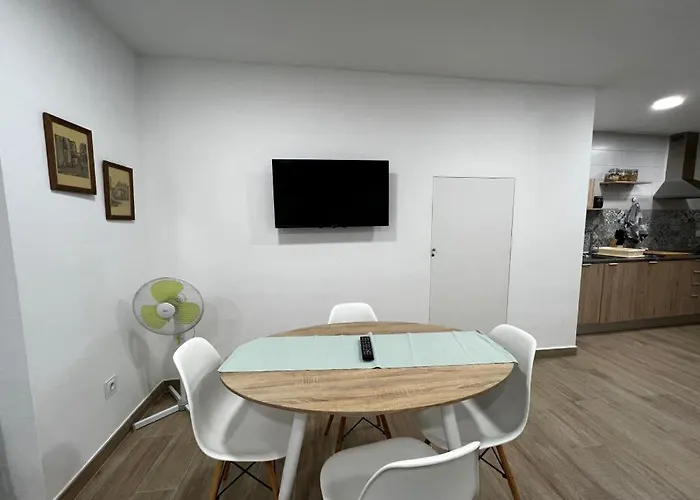 Old Town Apartment *
